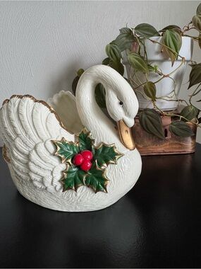 Holiday Swan Planter with Holly Accent - White